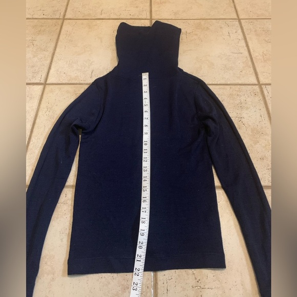 Vintage TAMRA Navy Blue Cowl Neck/Turtleneck Sweater Made in Hong Kong Size L - Picture 4 of 7